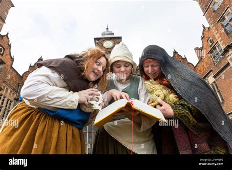 shakespeare's witches are similar to the fates in that